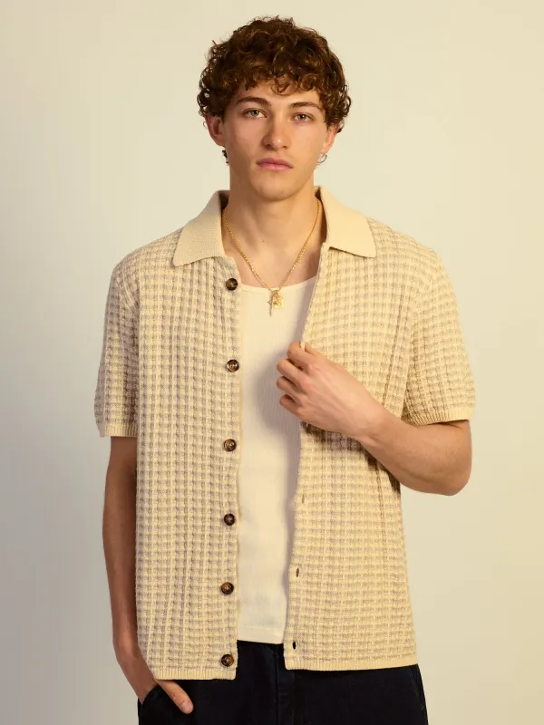 KOLBY RELAXED FIT KNIT BUTTON UP - IRON sold by Boathouse