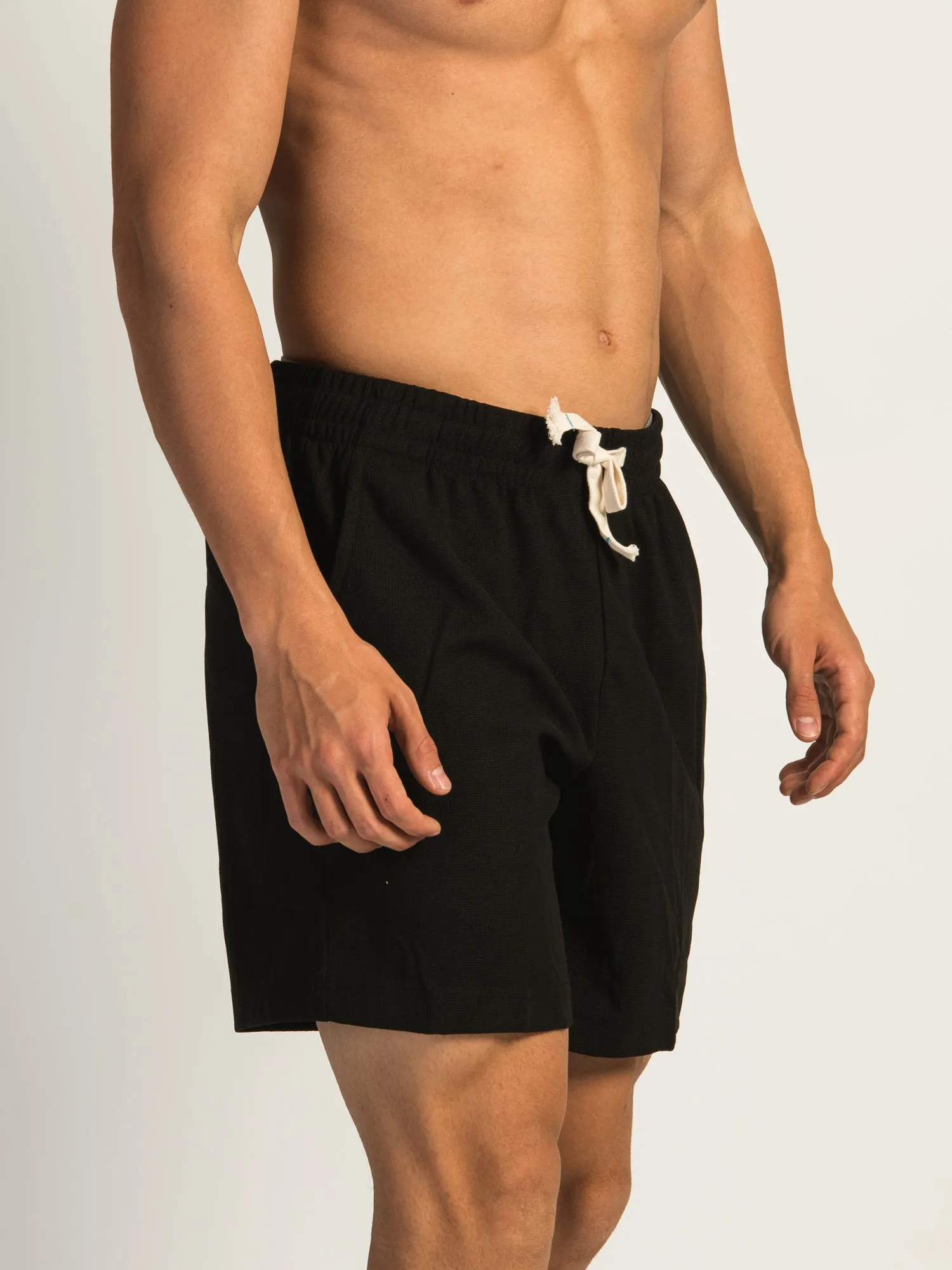 ISLAND HAZE WOVEN SHORT sold by Boathouse product image thumbnail 3