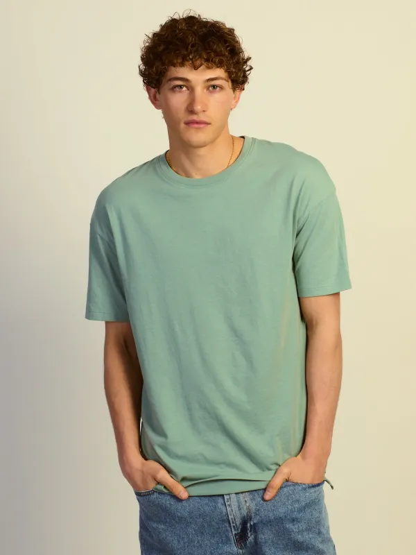 LONG FIT TEE - DUSTY GREEN sold by Boathouse