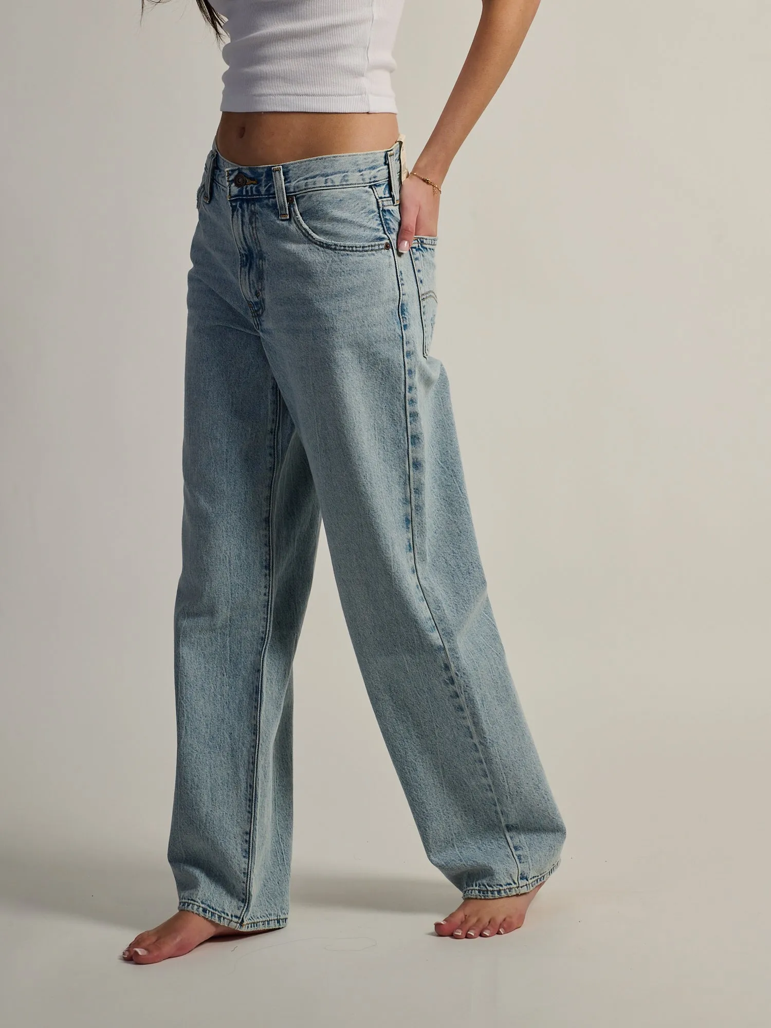 LEVIS BAGGY DAD JEAN - FAN FLARE sold by Boathouse product image thumbnail 5