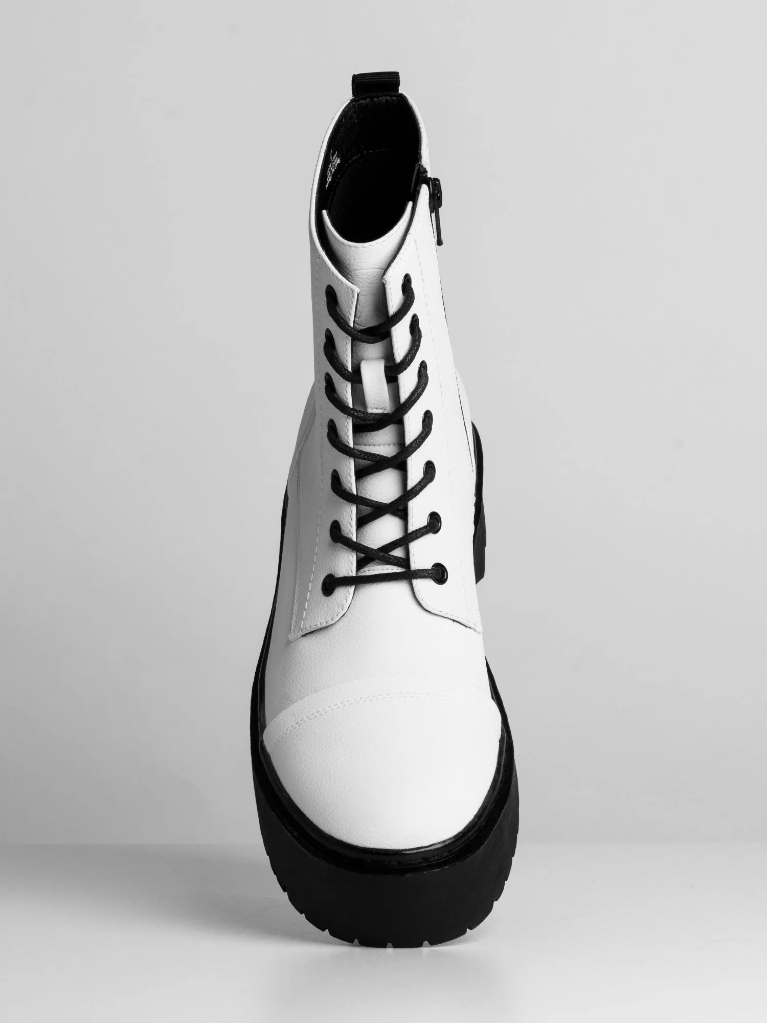 WOMENS HARLOW LUNA SHORT BOOT - CLEARANCE sold by Boathouse product image thumbnail 5