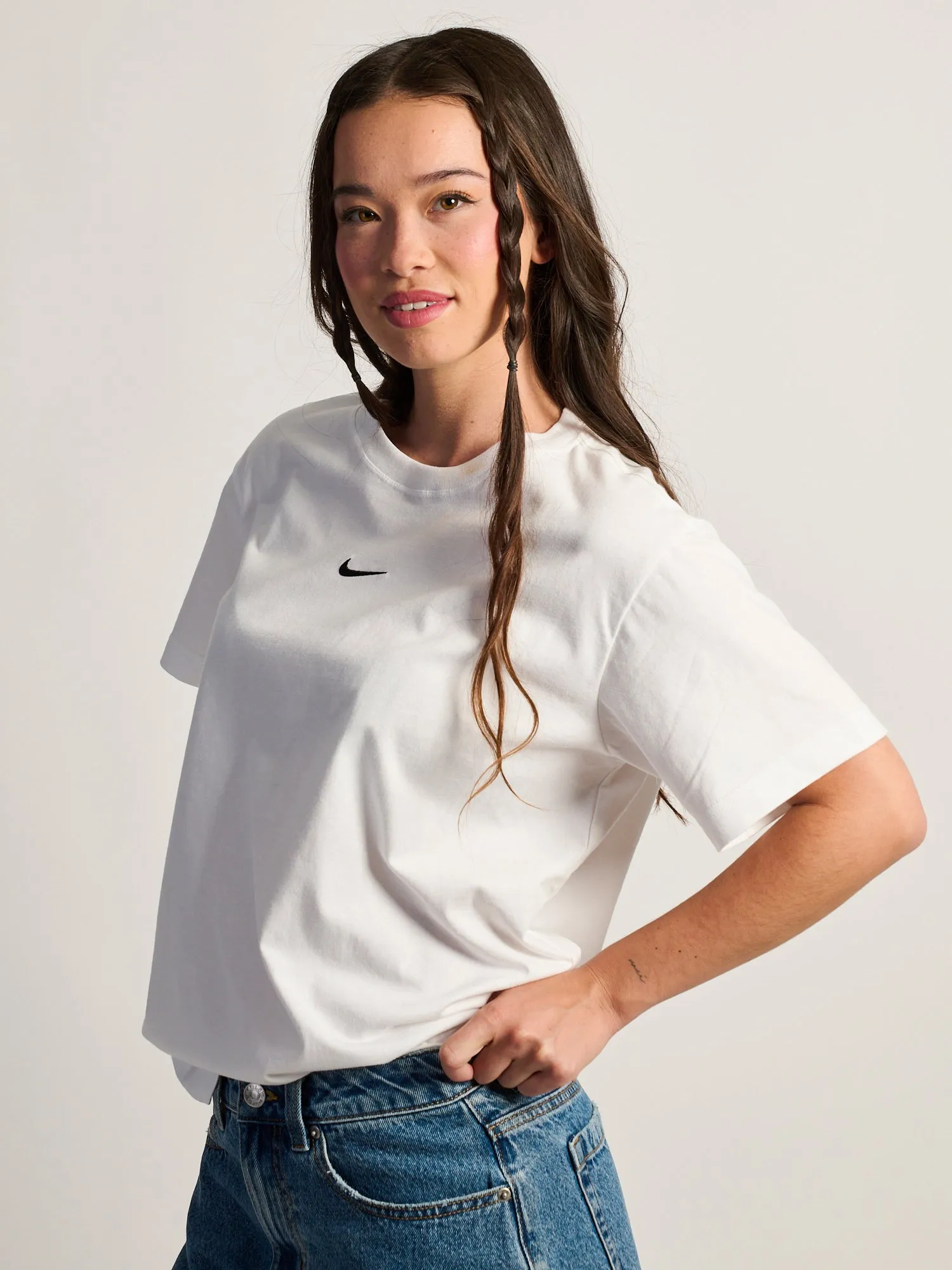 NIKE SPORTSWEAR CLASSIC T-SHIRT - WHITE/BLACK sold by Boathouse product image thumbnail 4