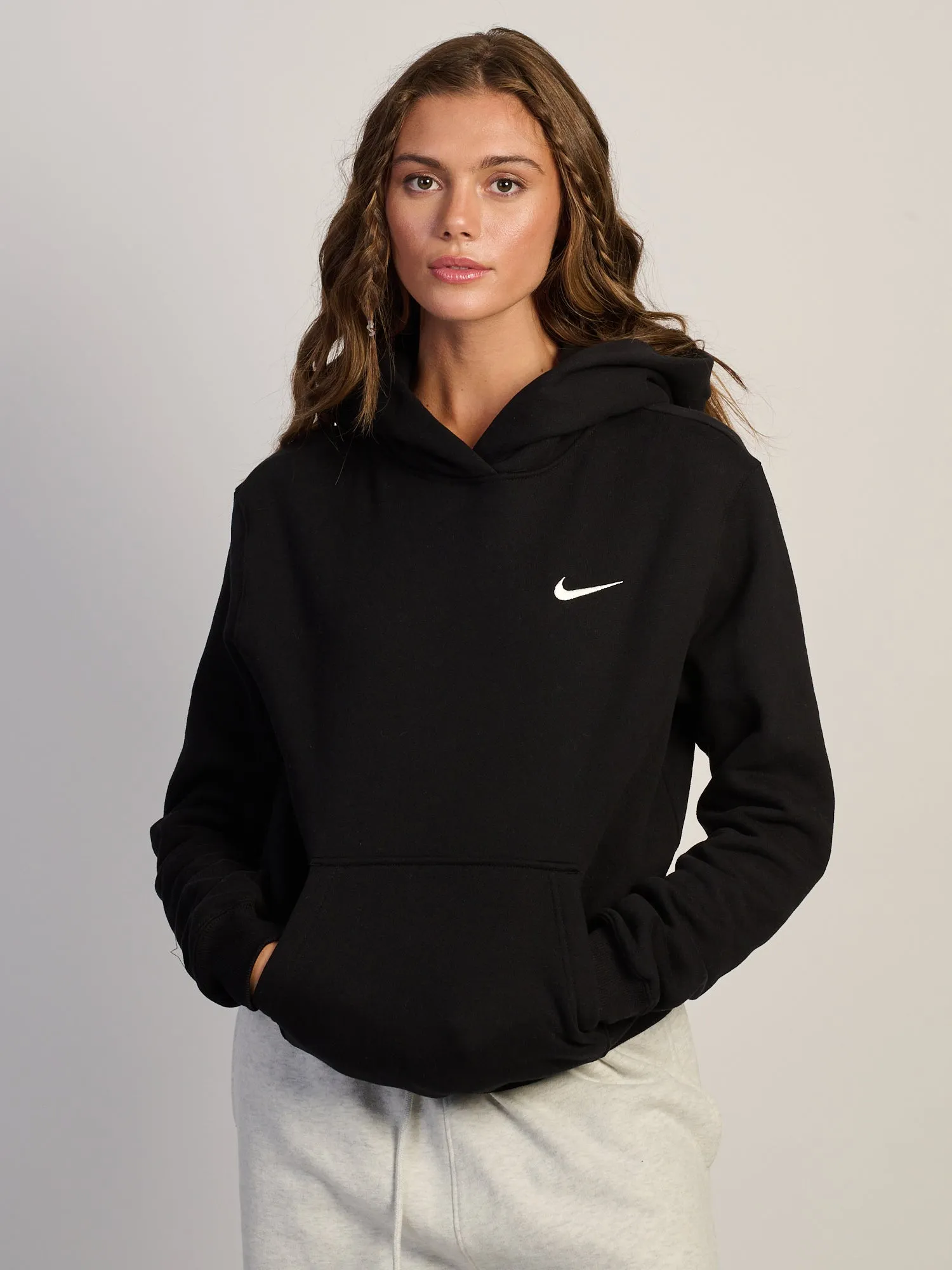 NIKE WMNS PULLOVER HOODIE sold by Boathouse