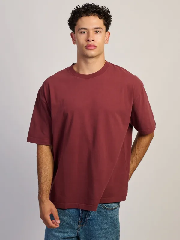 KOLBY PREMIUM HEAVYWEIGHT T-SHIRT - BURGUNDY made by Kolby