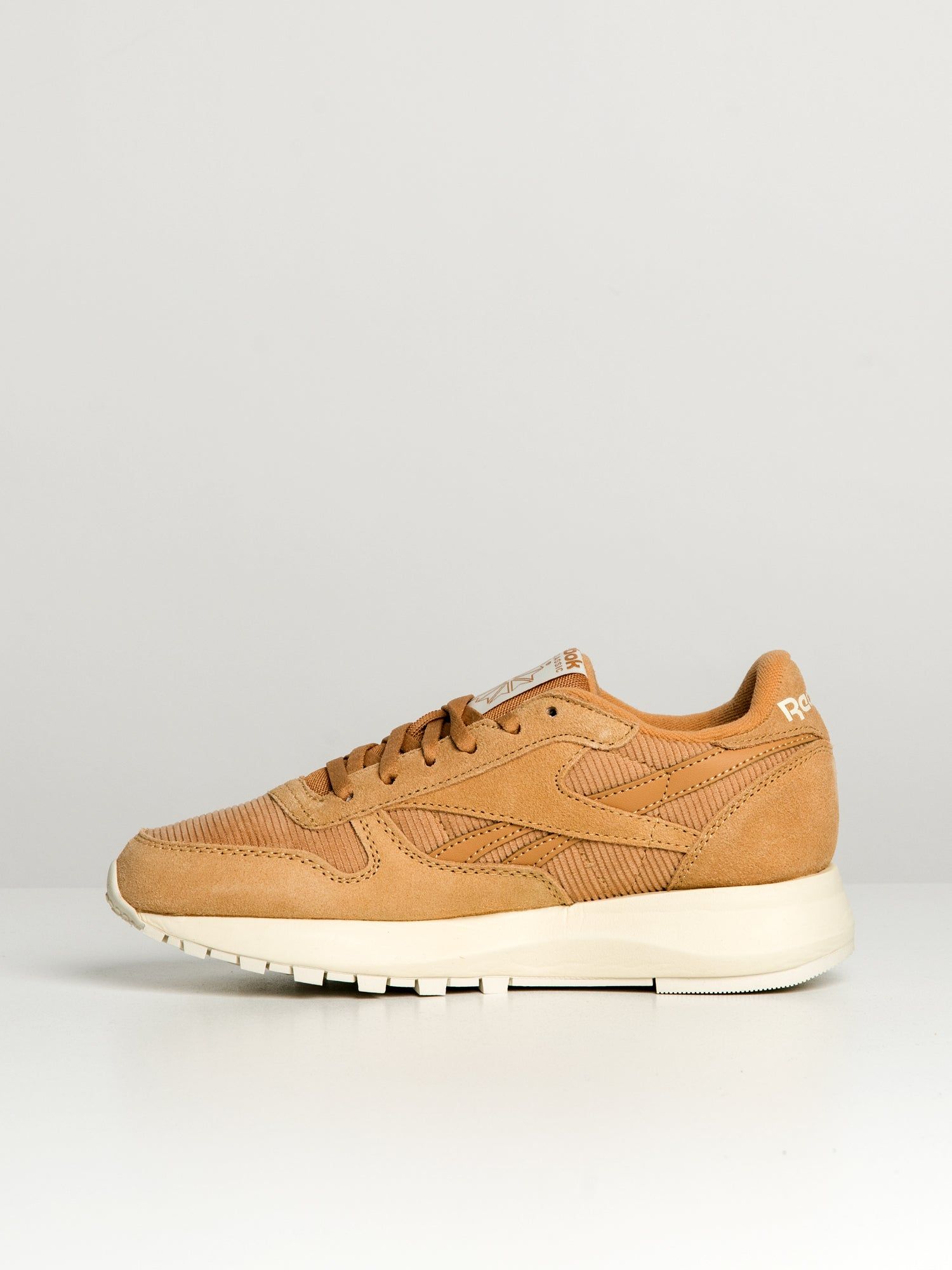 WOMENS REEBOK CLASSIC LEATHER SP SNEAKER sold by Boathouse product image thumbnail 4