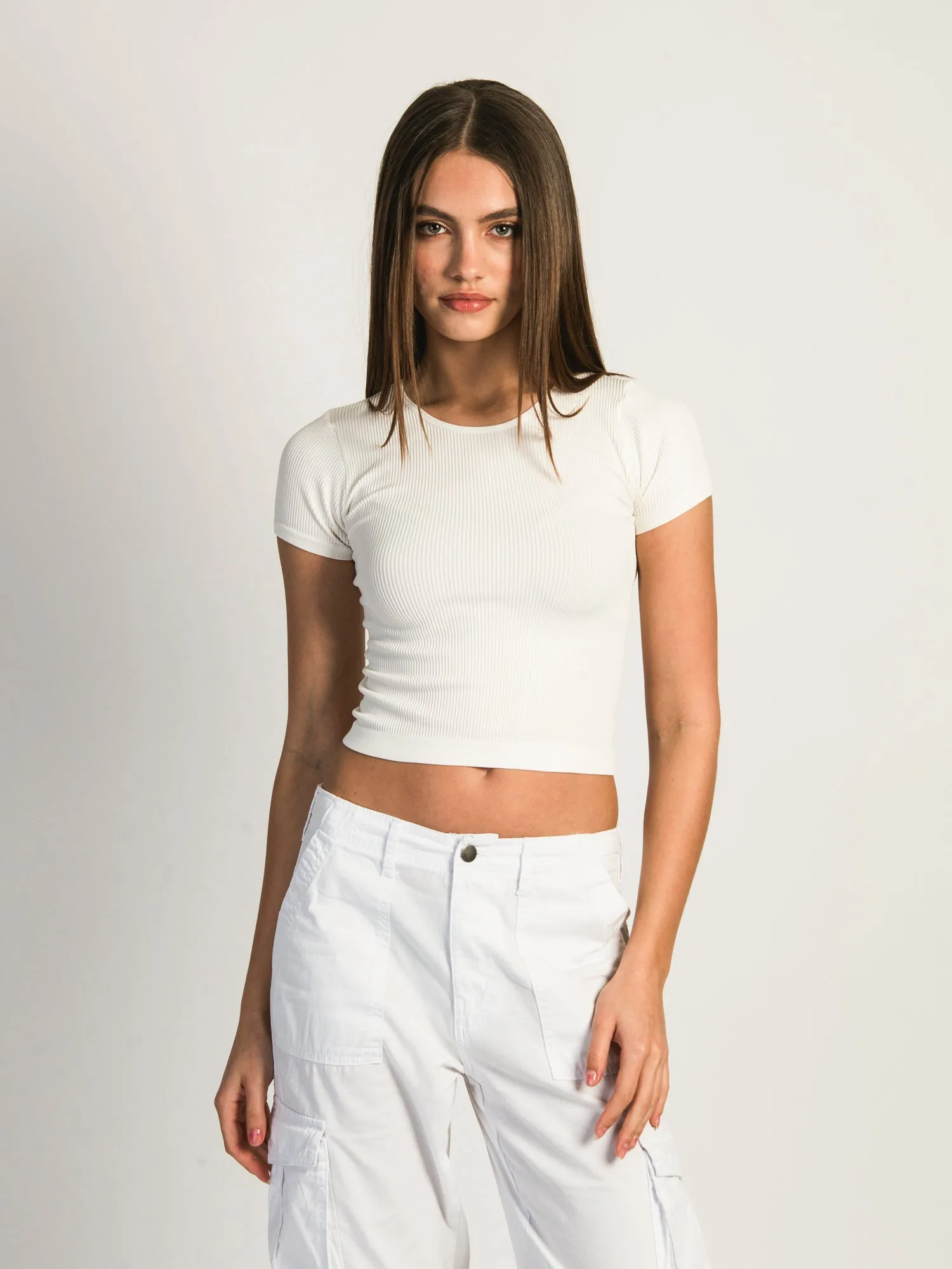 HARLOW RIBBED SEAMLESS TEE - WHITE - CLEARANCE sold by Boathouse