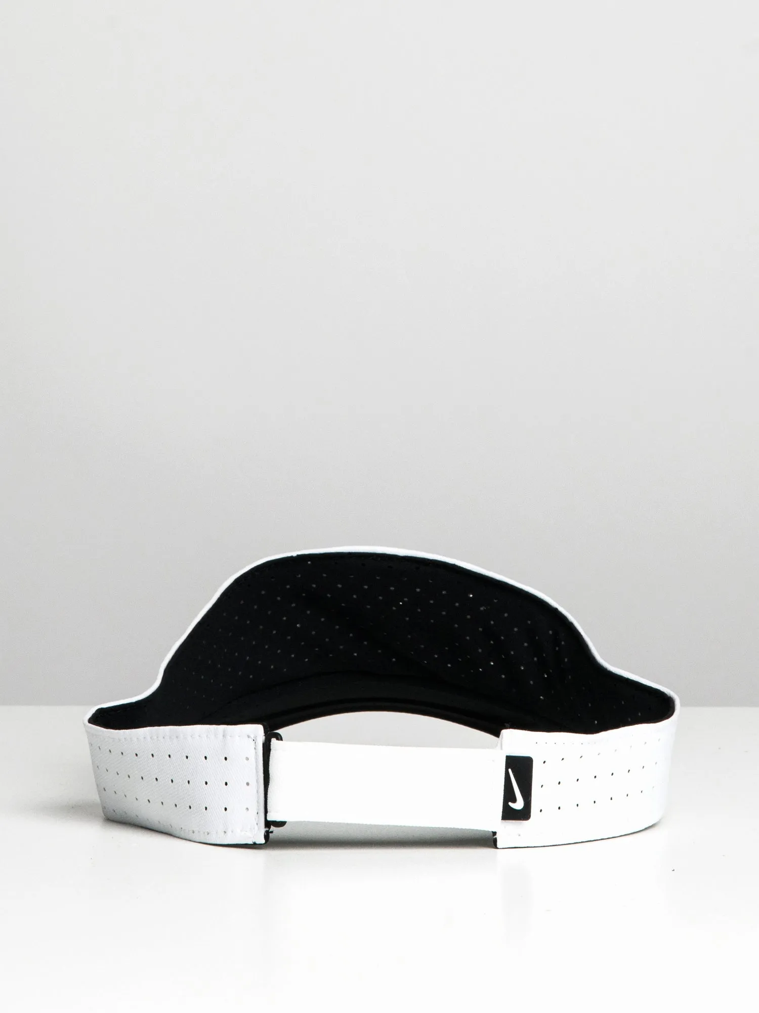 NIKE ADJUSTABLE TRAINING VISOR sold by Boathouse product image thumbnail 3
