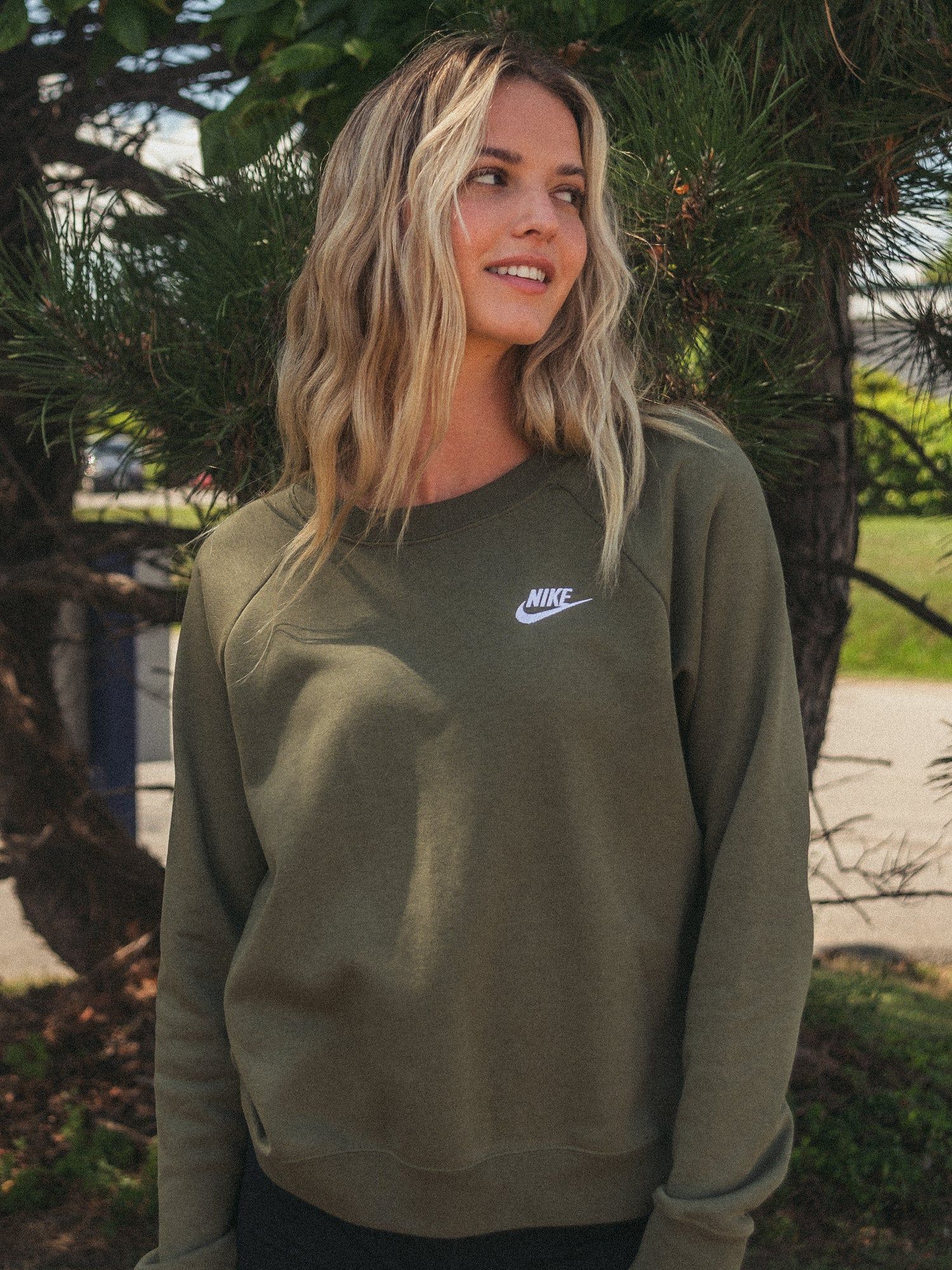 NIKE ESSENTIALS FLEECE CREW - CLEARANCE sold by Boathouse