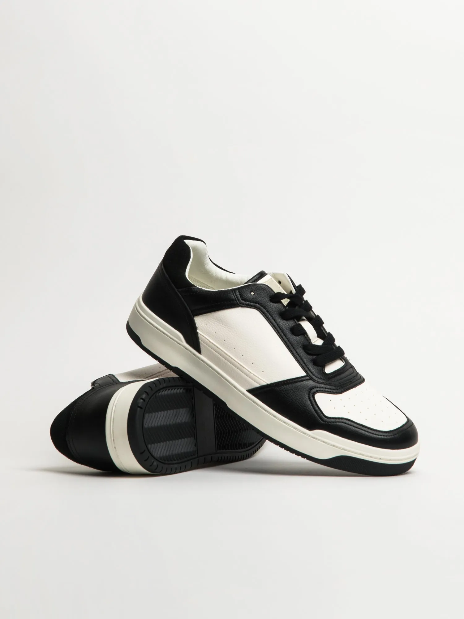 MENS BLACKWELL ZADE SNEAKER - CLEARANCE sold by Boathouse product image thumbnail 2