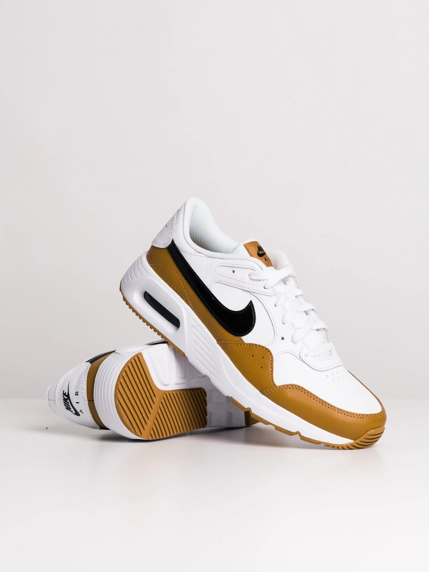 MENS NIKE AIR MAX SC LEATHER SNEAKER - CLEARANCE sold by Boathouse product image thumbnail 2