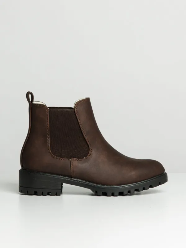 WOMENS DLG CAMILLA SHORT BOOT sold by Boathouse