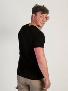 Bundle Item - VICTOR V-NECK TEE - BLACK sold by Boathouse