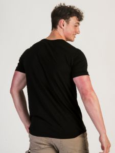 Bundle Item - VICTOR V-NECK TEE - BLACK sold by Boathouse