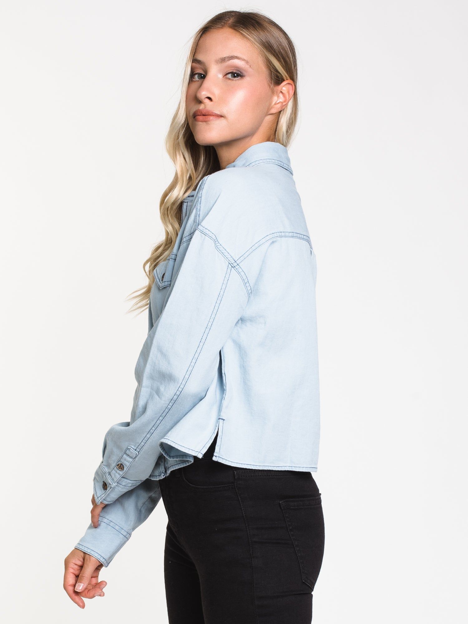 WOMENS SOFIA BUTTONUP - CLEARANCE sold by Boathouse product image thumbnail 3