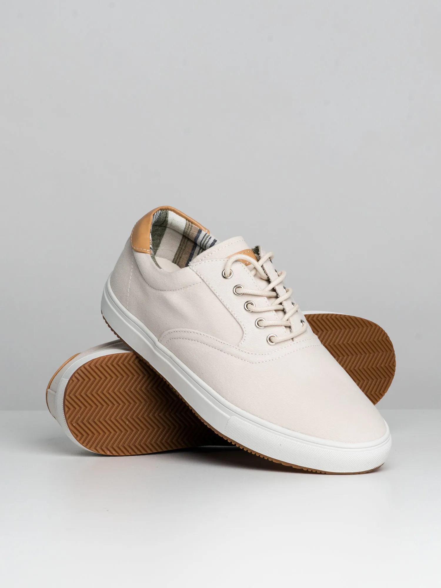 MENS BLACKWELL ROY SHOE - CLEARANCE sold by Boathouse product image thumbnail 2