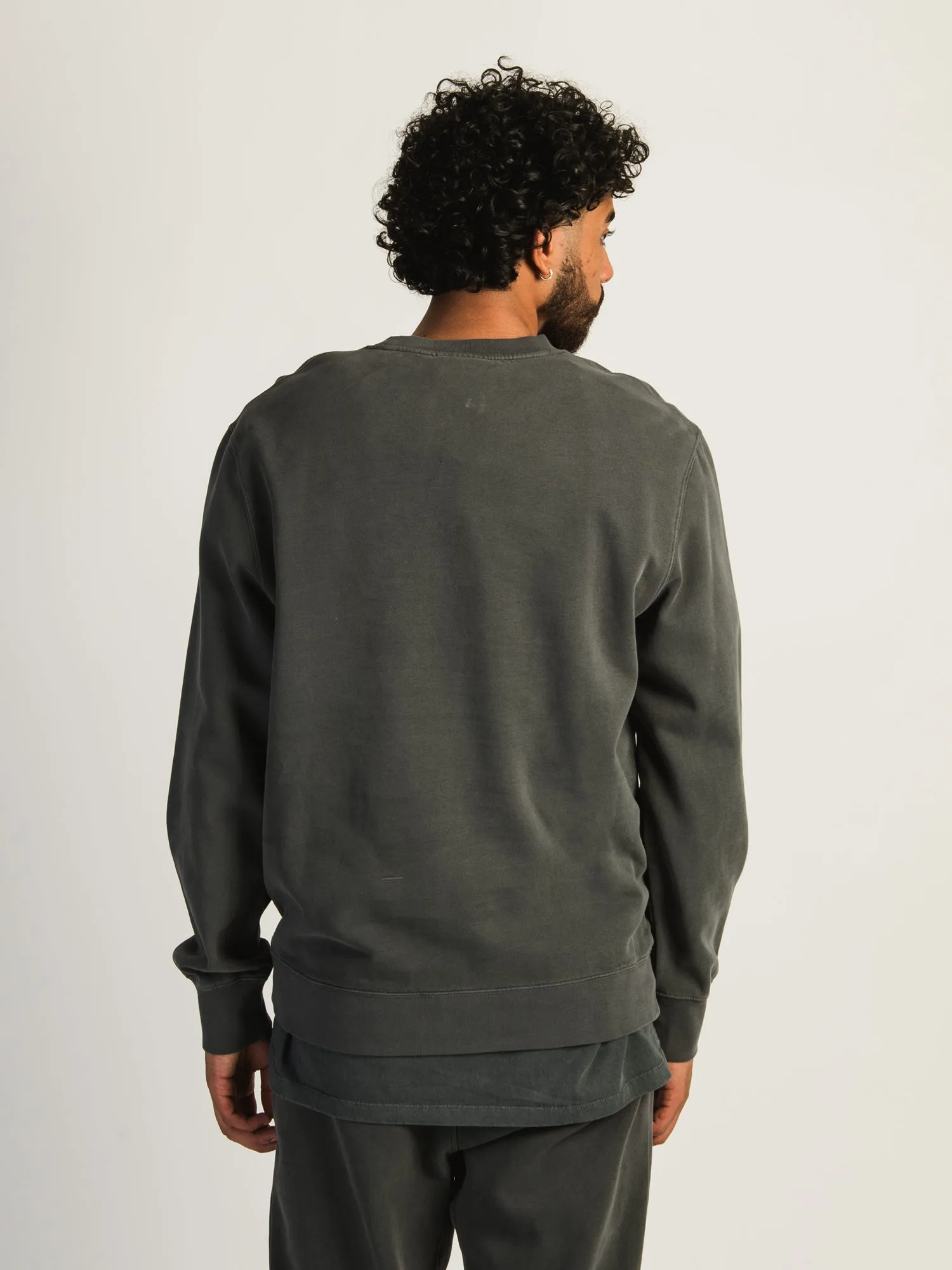 KOLBY PARKER GARMET DYE CREWNECK - ASH GREY sold by Boathouse product image thumbnail 2