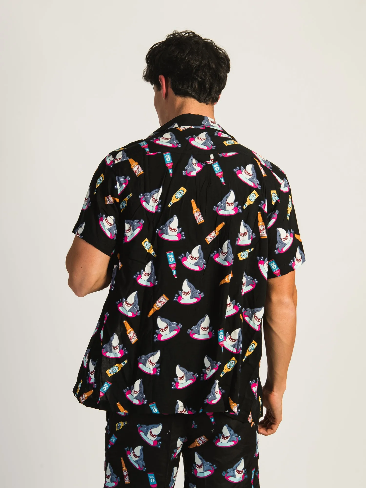 ISLAND HAZE BEER SHARK SHORT SLEEVE WOVEN sold by Boathouse product image thumbnail 2