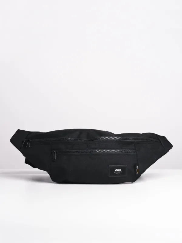 WARD CROSSBODY PACK  - CLEARANCE sold by Boathouse