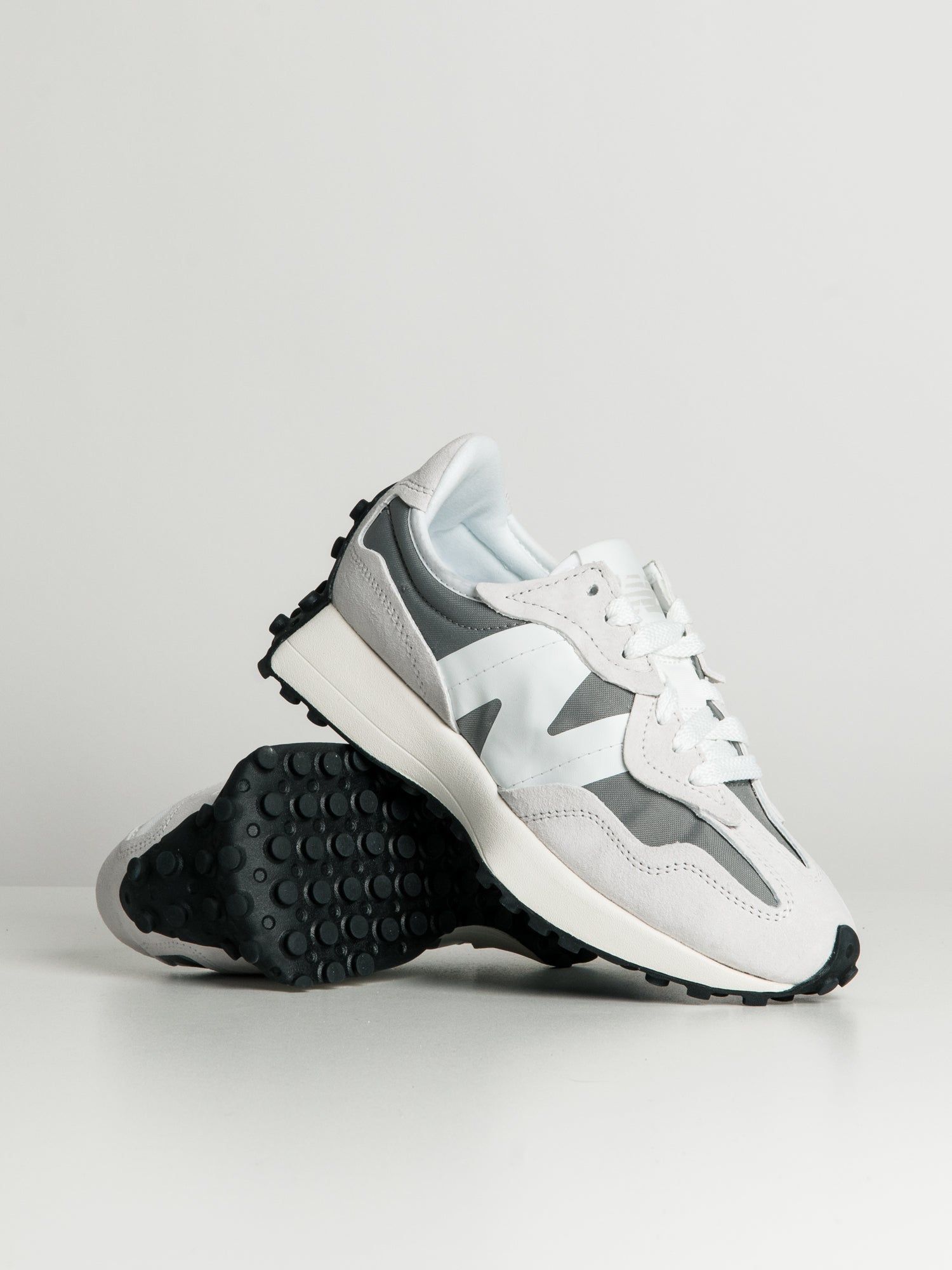 WOMENS NEW BALANCE WARPED - CLEARANCE sold by Boathouse product image thumbnail 2