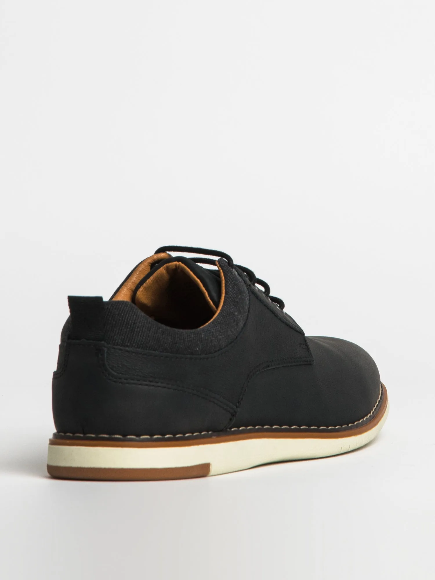 MENS STEVE MADDEN JAXSON - CLEARANCE sold by Boathouse product image thumbnail 3