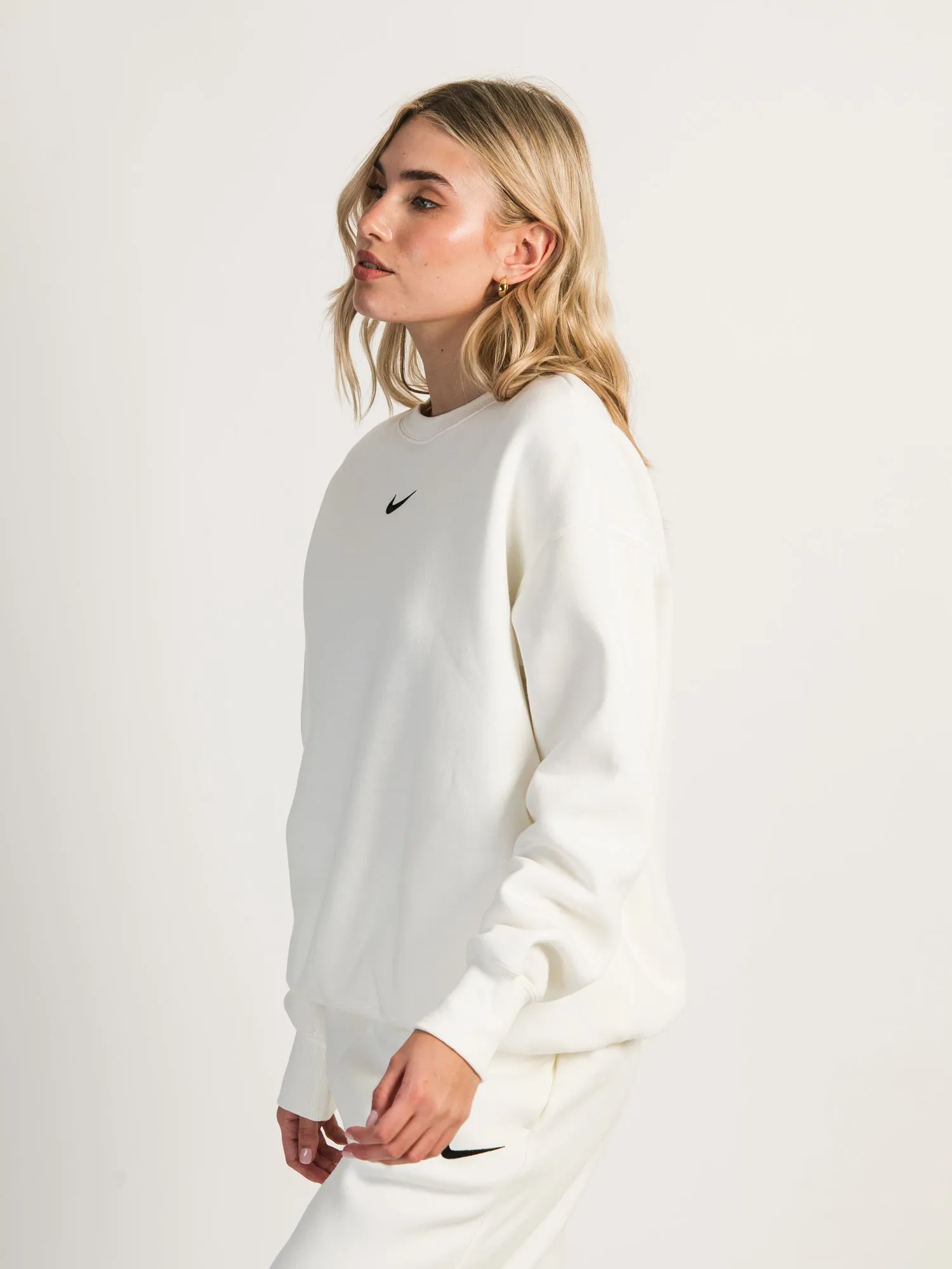 NIKE SPORTSWEAR PHOENIX FLEECE CREWNECK - CLEARANCE sold by Boathouse product image thumbnail 4