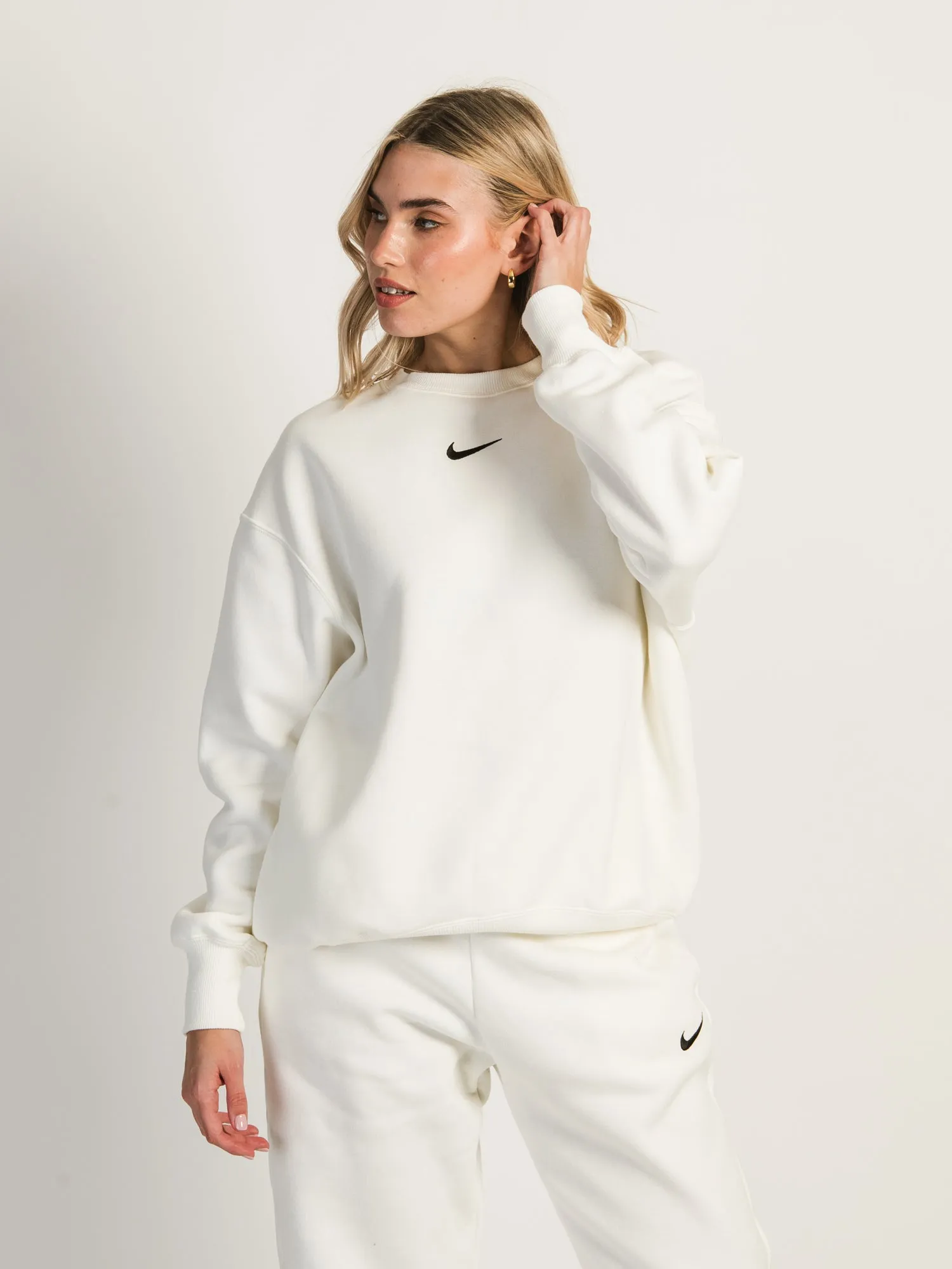 NIKE SPORTSWEAR PHOENIX FLEECE CREWNECK - CLEARANCE sold by Boathouse product image thumbnail 3