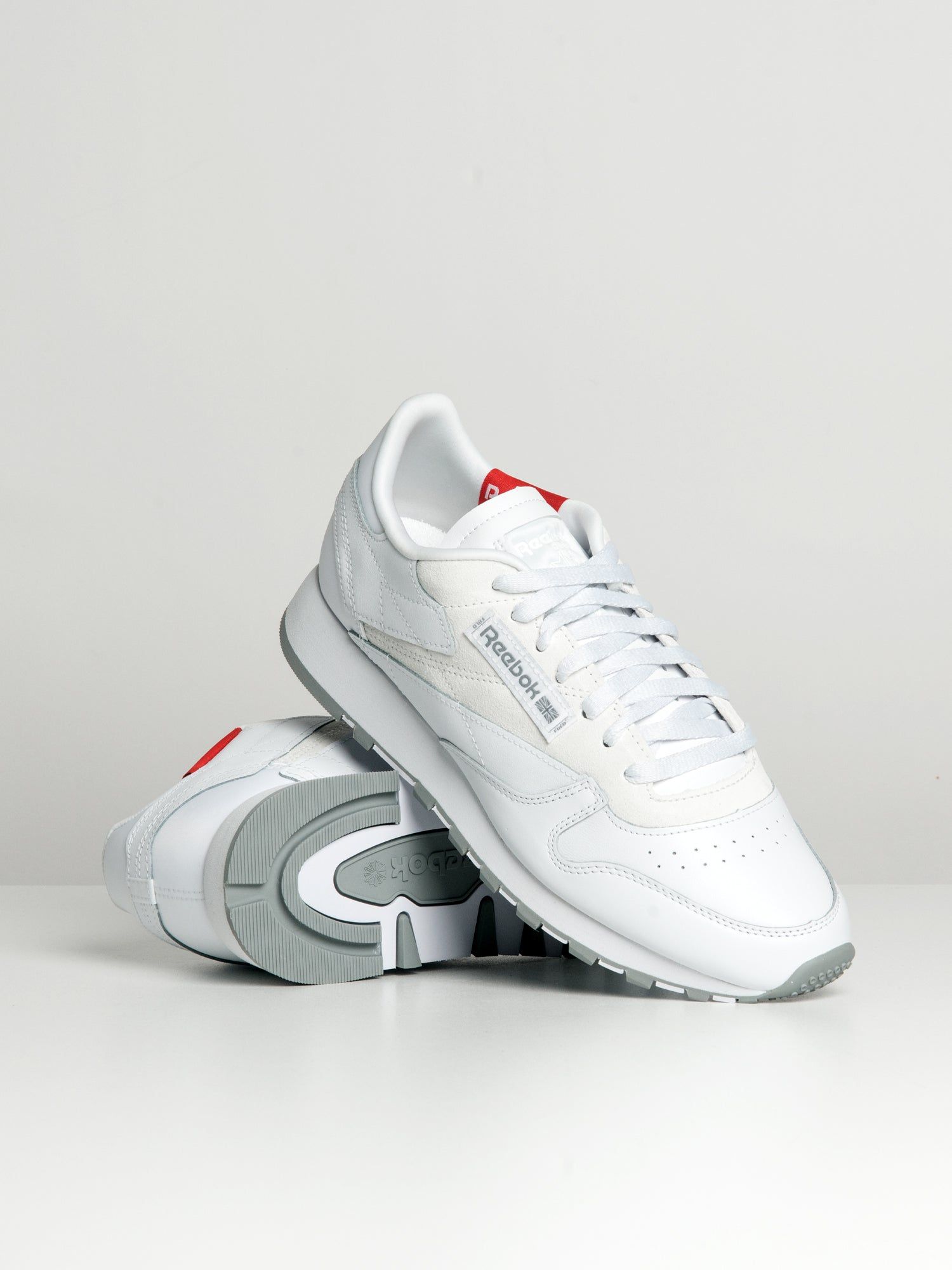 MENS REEBOK CLASSIC LEATHER SNEAKERS - CLEARANCE sold by Boathouse product image thumbnail 2