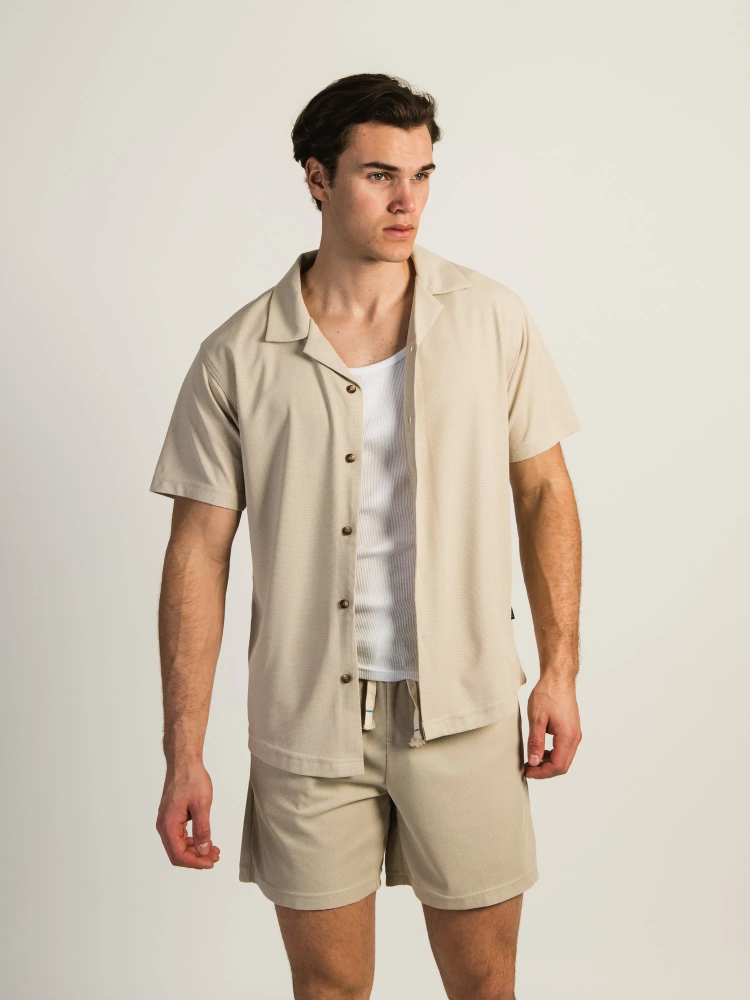 ISLAND HAZE YARN DYE WOVEN SHORT SLEEVE SHIRT sold by Boathouse product image thumbnail 2