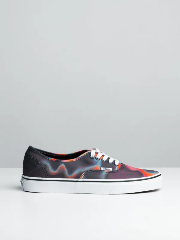 MENS AUTHENTIC SNEAKER - CLEARANCE sold by Boathouse