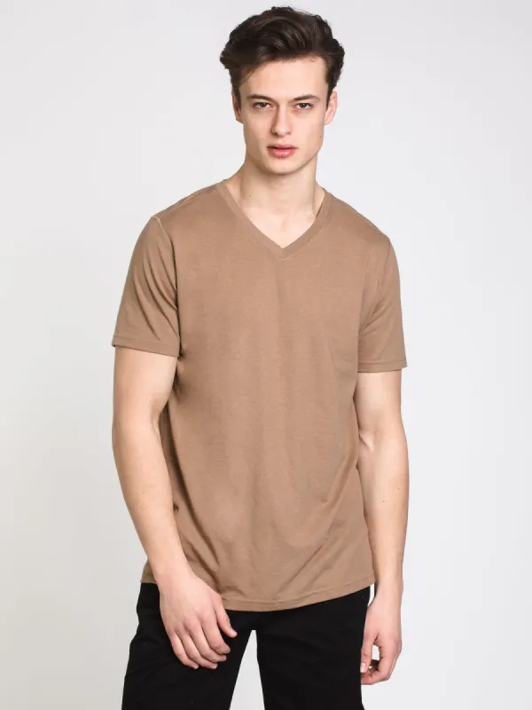 MENS VICTOR VNECK T - BEIGE - CLEARANCE sold by Boathouse