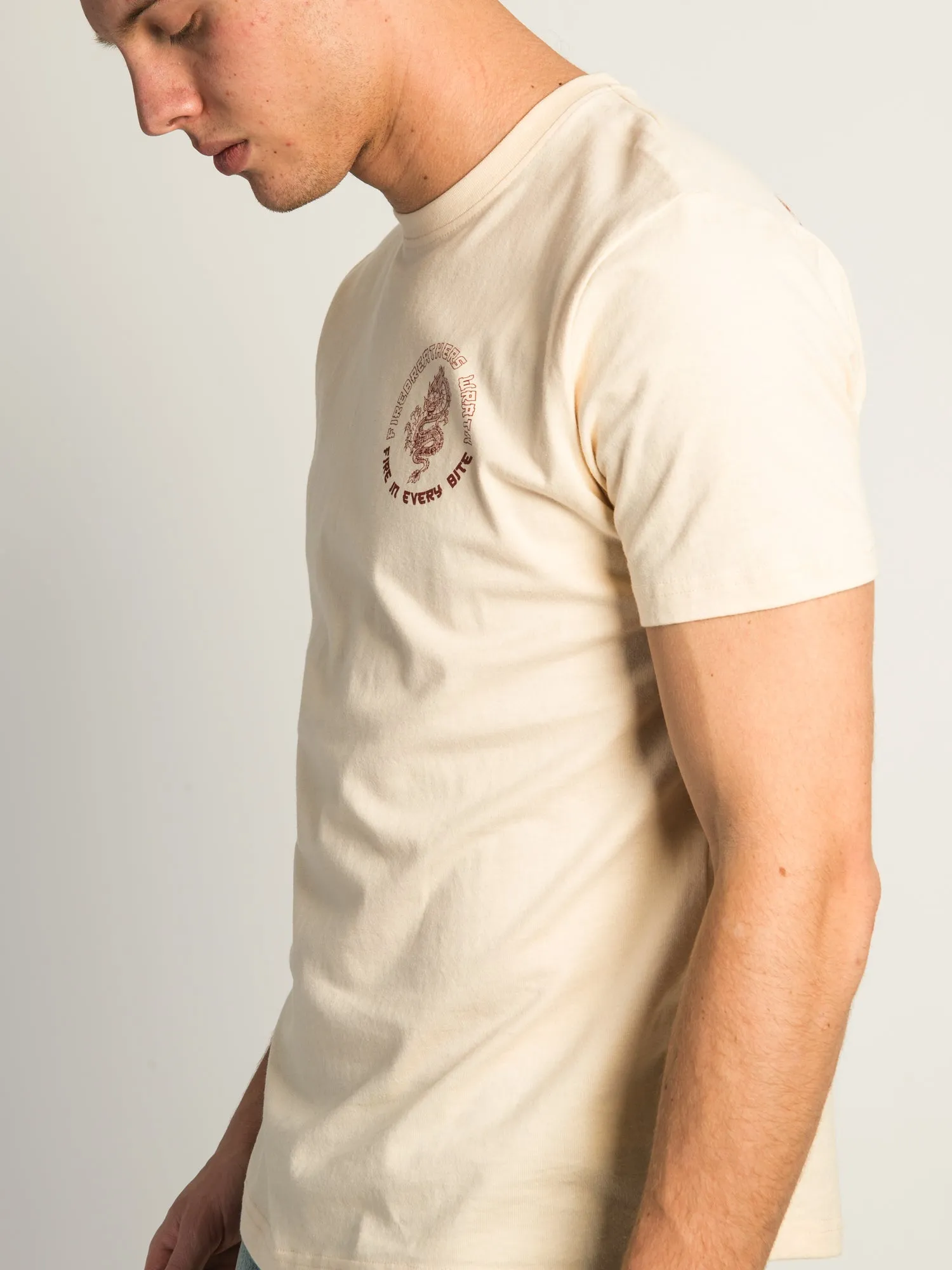 KOLBY GRAPHIC T-SHIRT- HOT CHILI sold by Kolby product image thumbnail 4