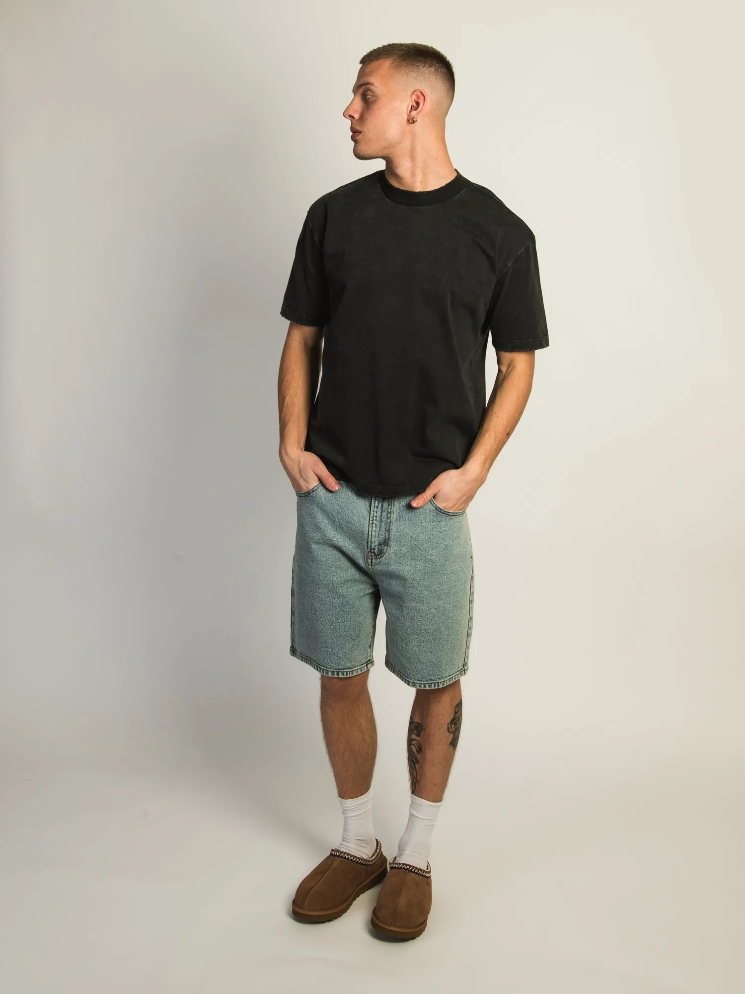 KOLBY HEAVYWEIGHT T-SHIRT - BLACK sold by Kolby product image thumbnail 2