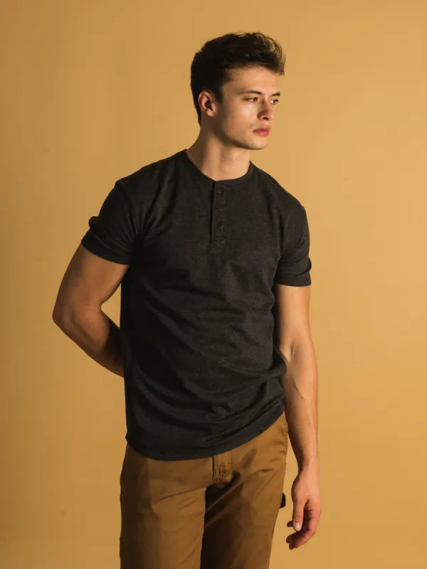 KOLBY HAL LONGLINE HENLEY sold by Kolby