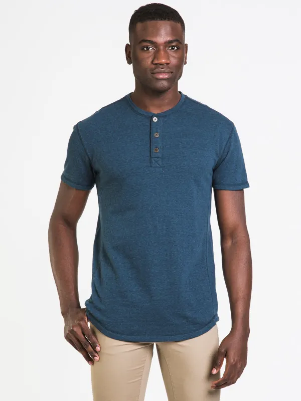 KOLBY HAL LONGLINE HENLEY sold by Kolby