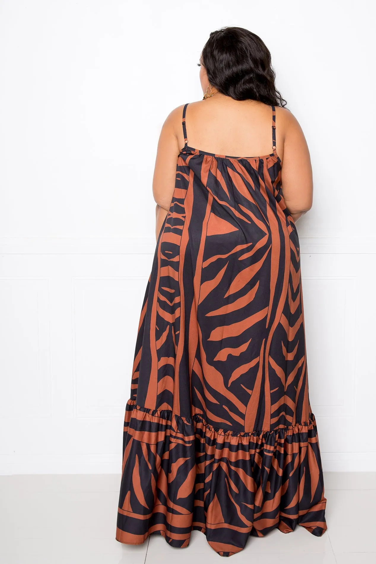 Print Voluminous Maxi Dress sold by Buxom Couture product image thumbnail 4
