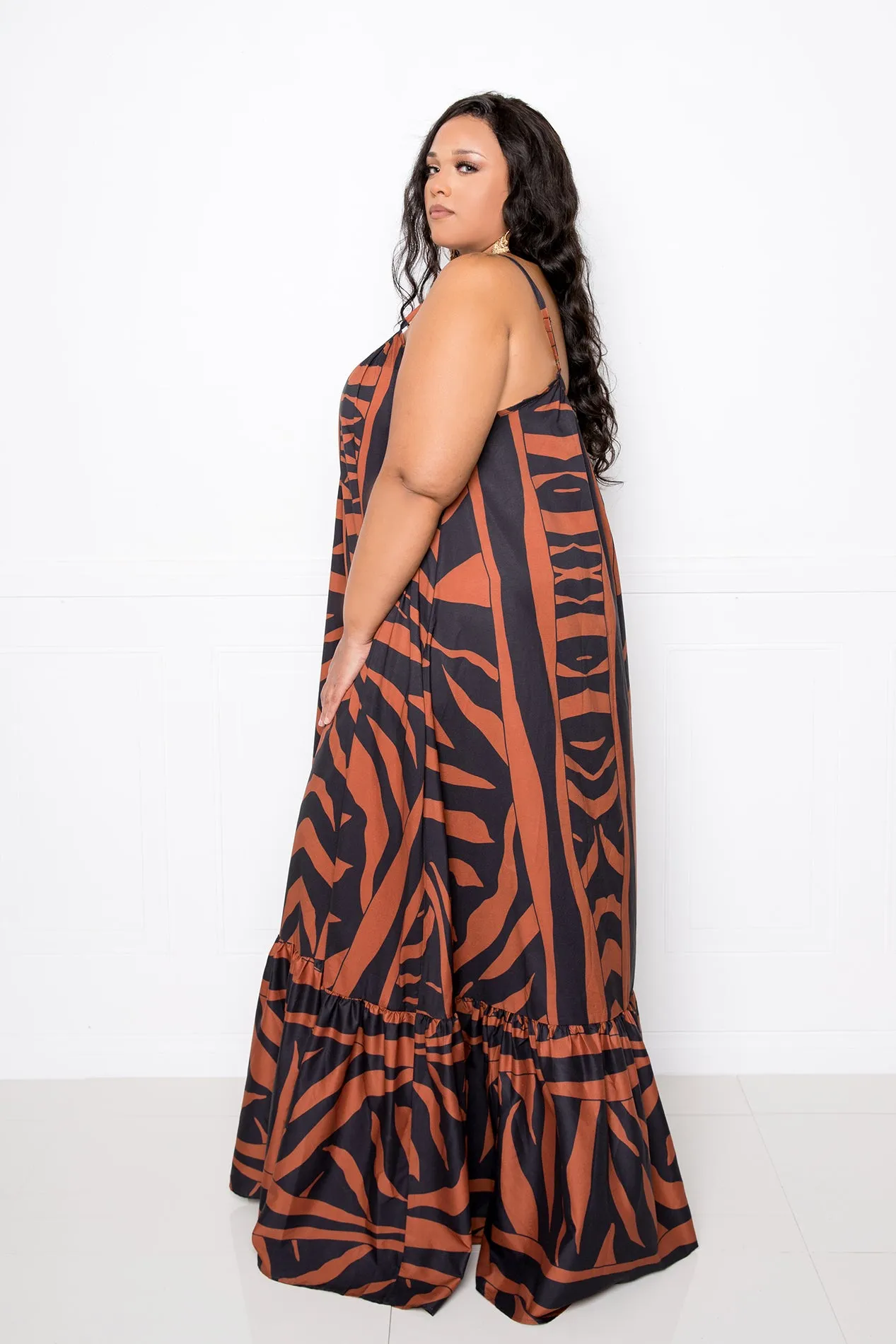 Print Voluminous Maxi Dress sold by Buxom Couture product image thumbnail 3