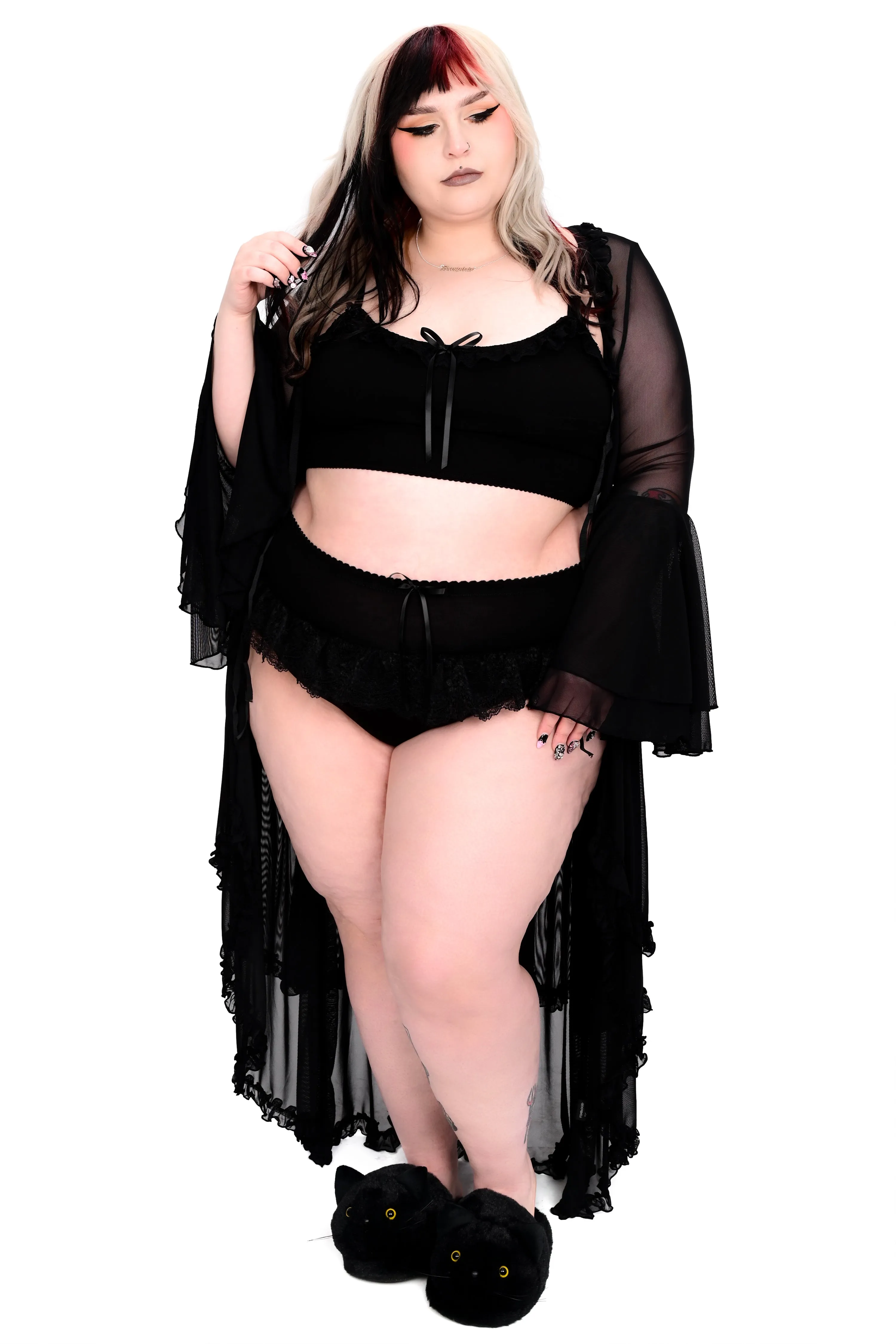 Lucretia Duster sold by Foxblood product image thumbnail 2