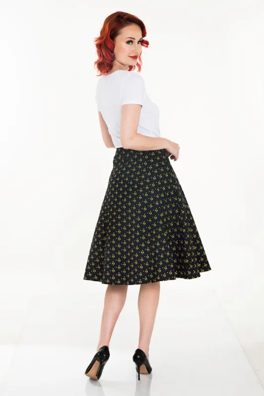 "Ava" Bees sold by miss lulo