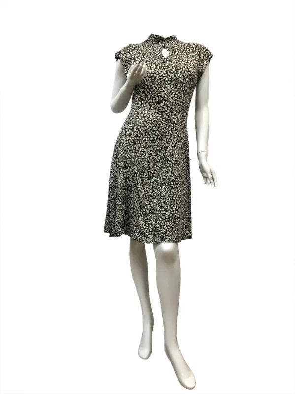 Keyhole Monochrome Floral Dress sold by miss lulo