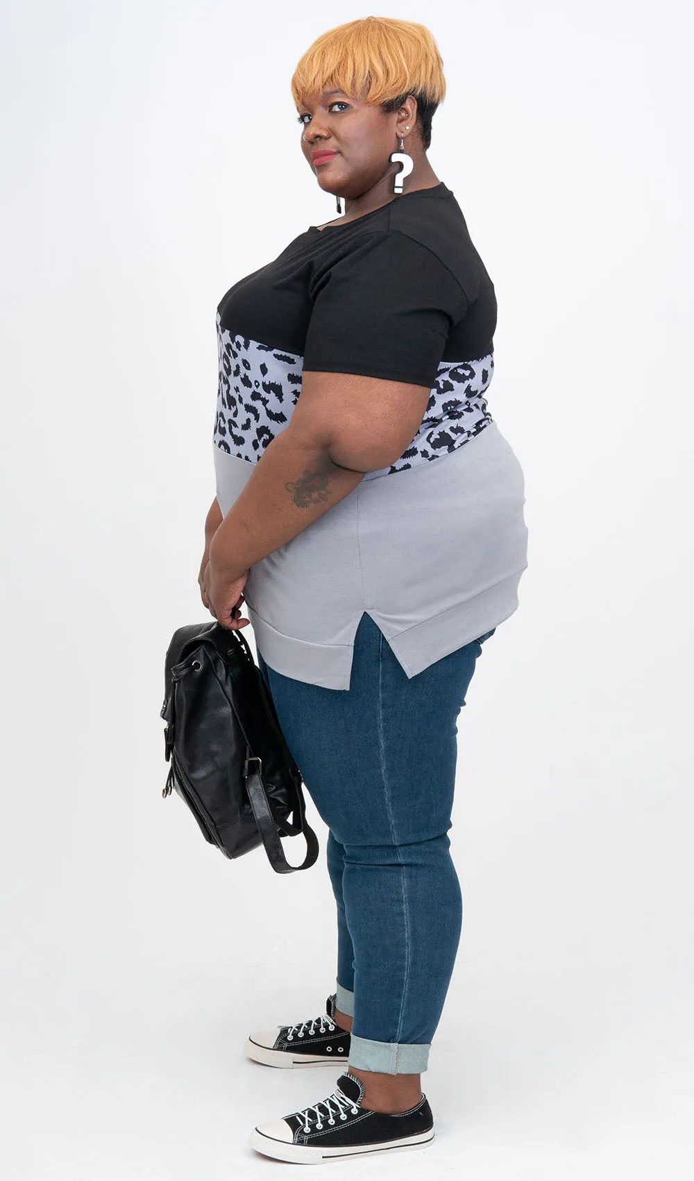 Leopard Colorblock Tee sold by Hey Peach product image thumbnail 3