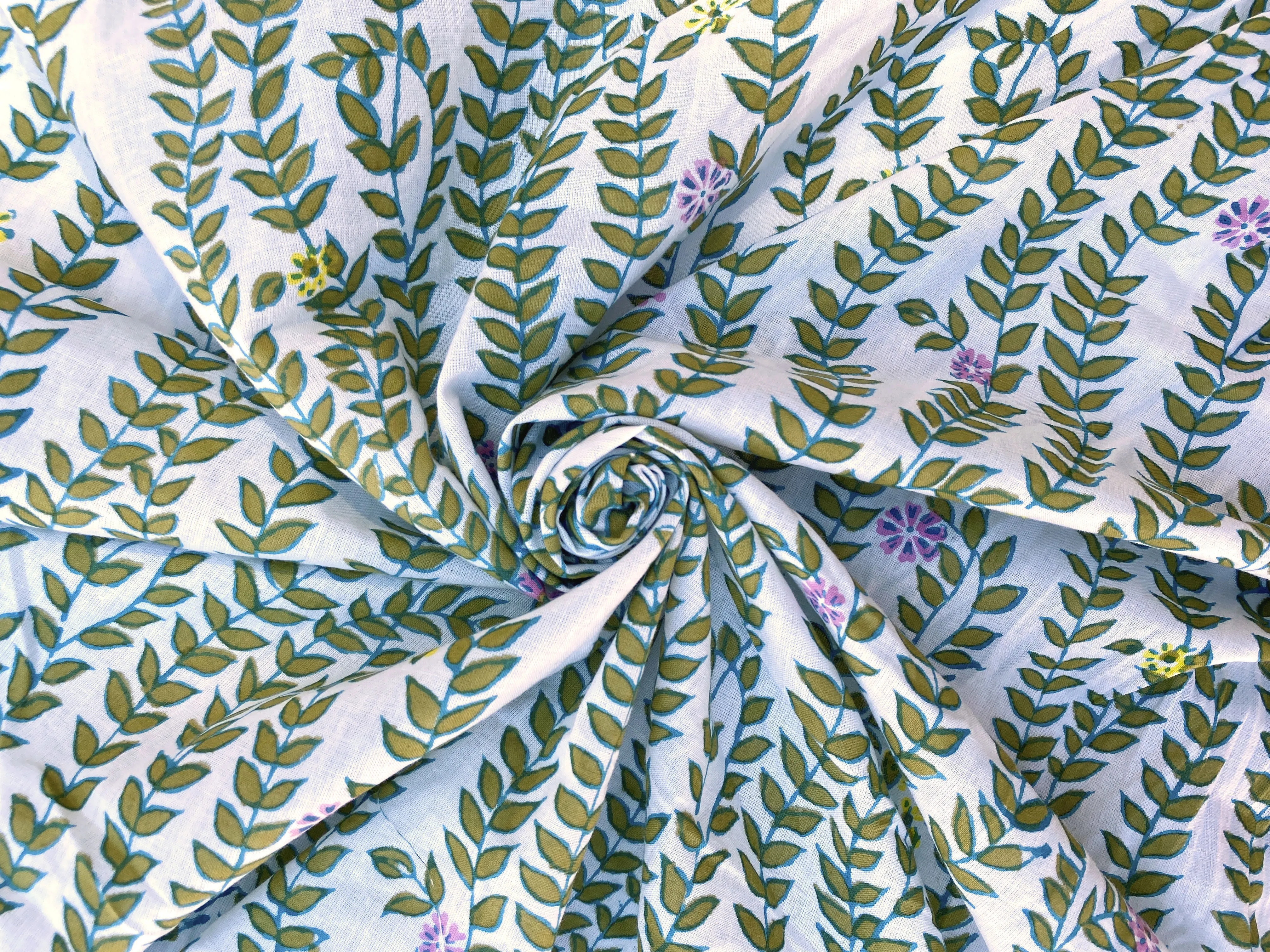 C26.81- Hand Printed Cotton Cambric - sister vine *** sold by Love Your Peaches