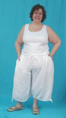 Anneka Crop Pants sold by Love Your Peaches