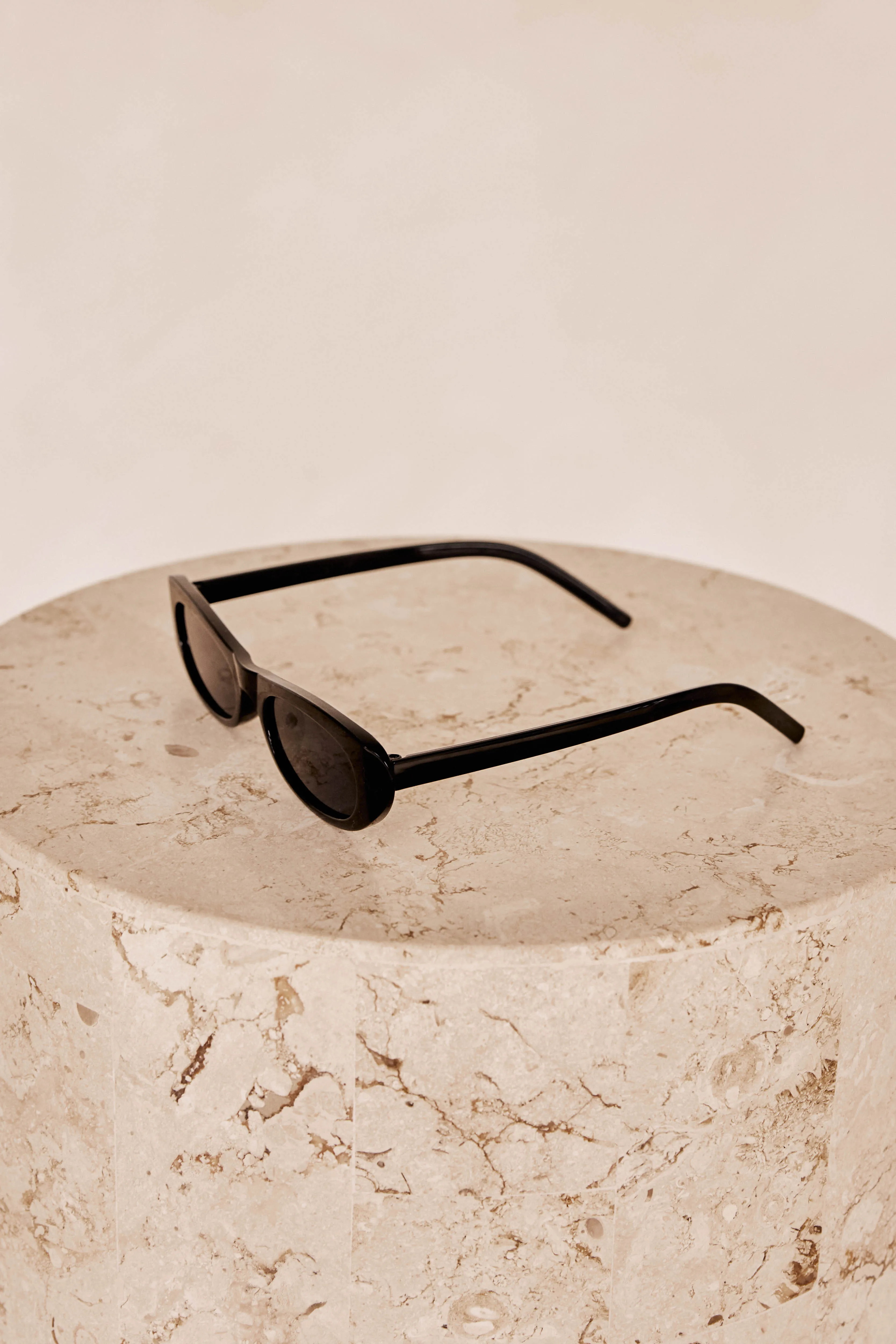 Codi Sunglasses (Black) sold by Runway Scout product image thumbnail 4