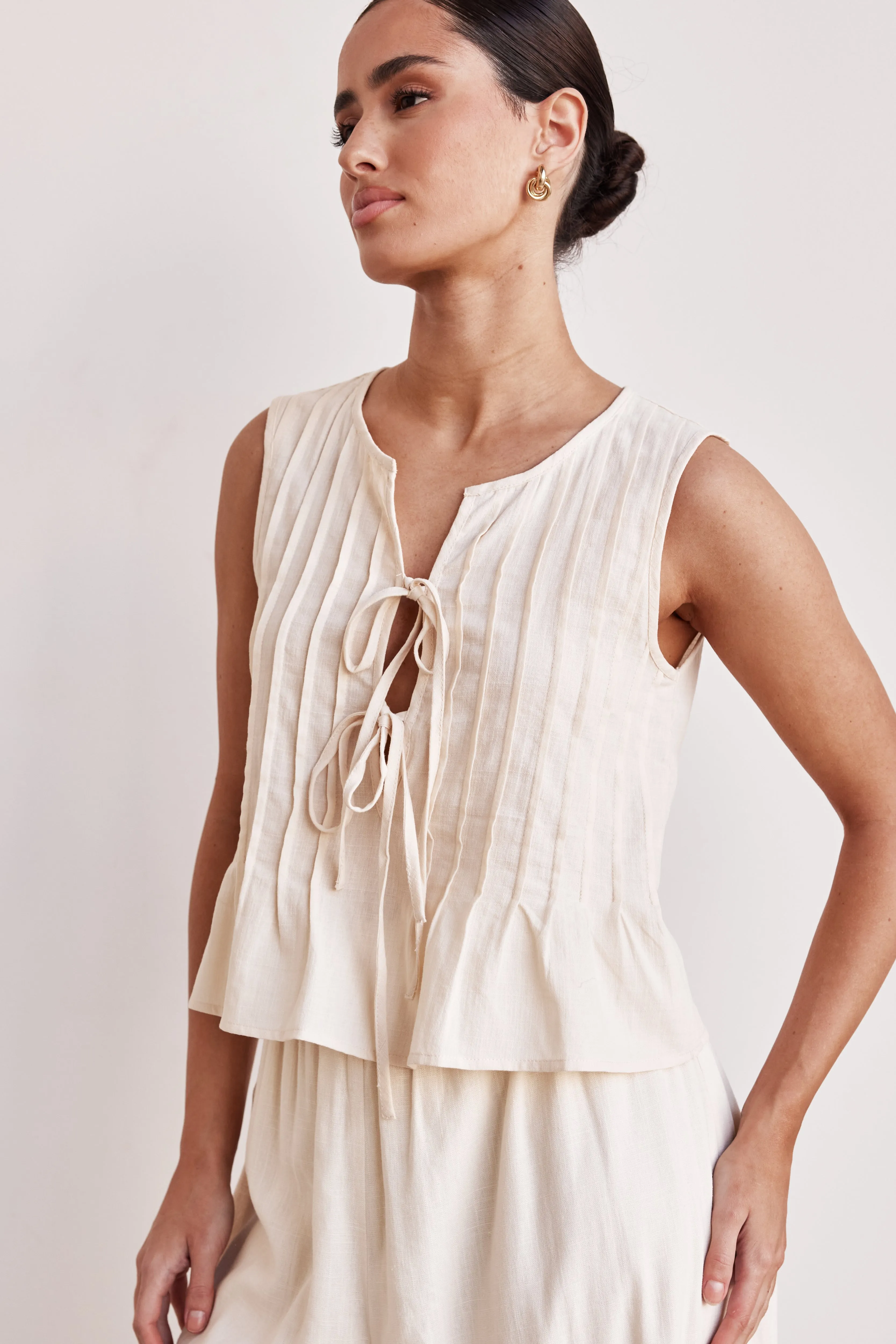Harper Top (Cream) sold by Runway Scout product image thumbnail 4