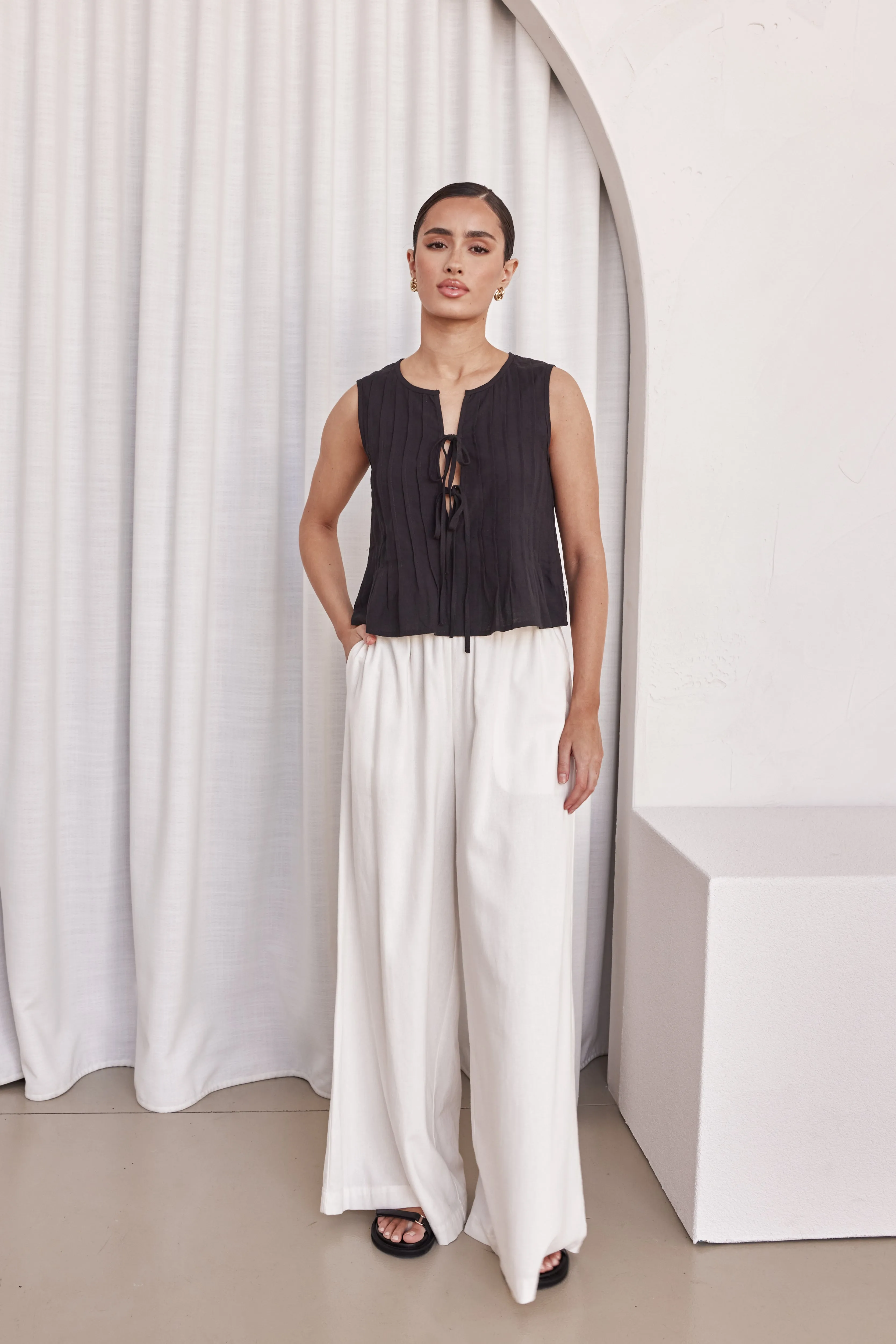 Harper Top (Black) sold by Runway Scout product image thumbnail 4