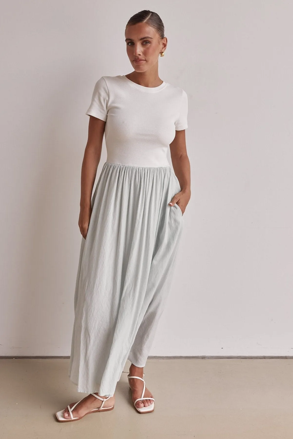 Tamsin Maxi Dress (White) sold by Runway Scout product image thumbnail 4