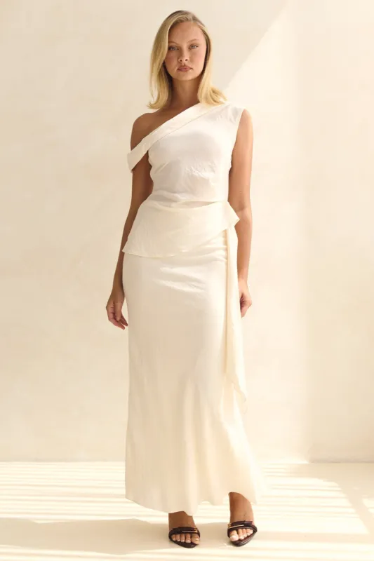 Amara Set (Cream) sold by Runway Scout