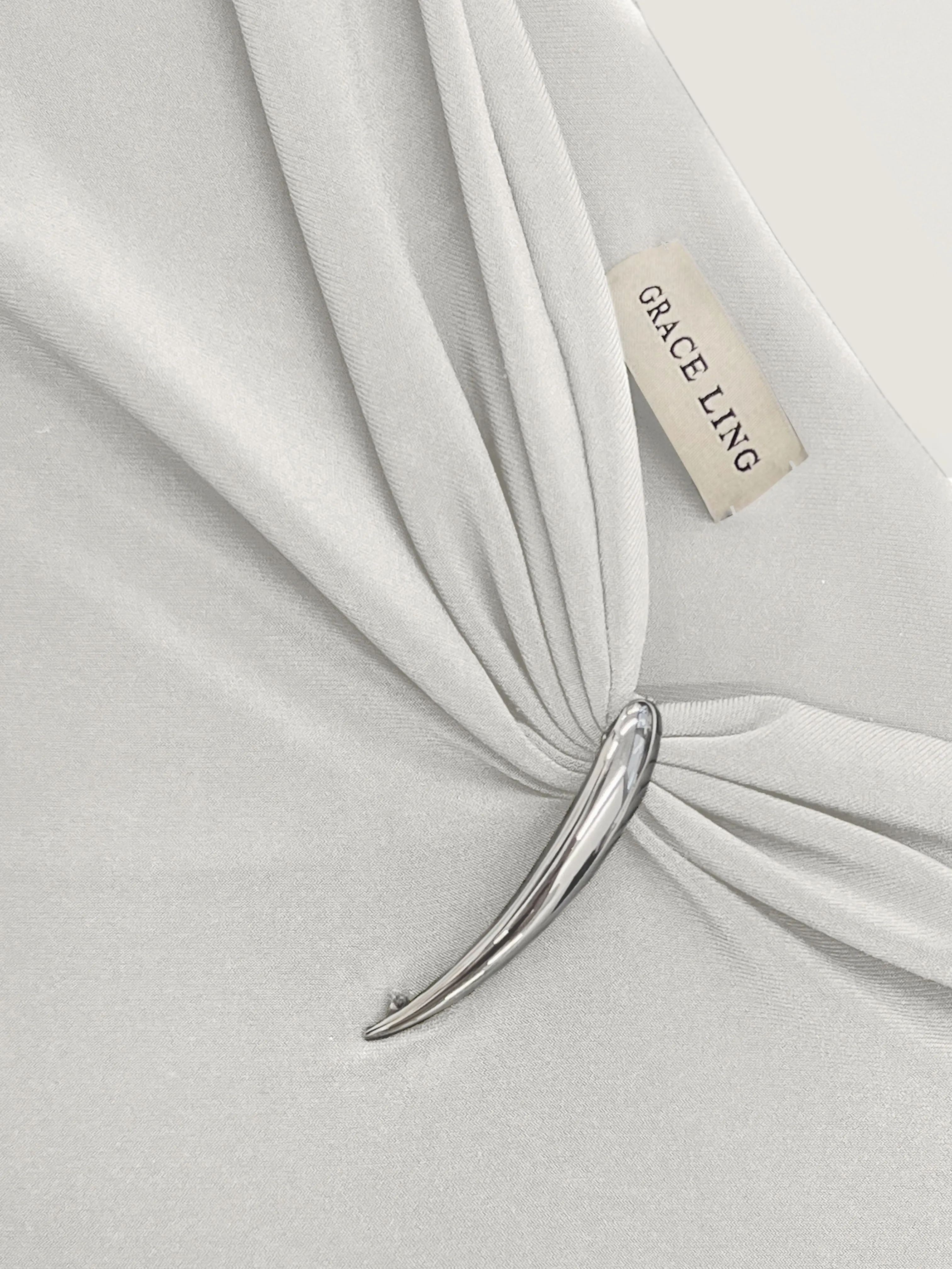 CLAW ONE SHOULDER TOP - WHITE sold by GRACE LING product image thumbnail 3