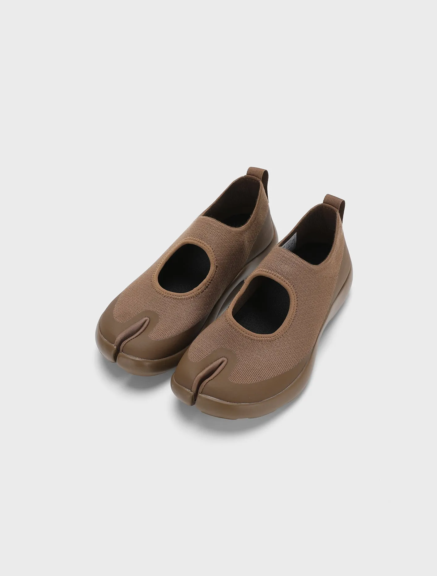 Tabi Sandal Men - Chocolate sold by Tabi