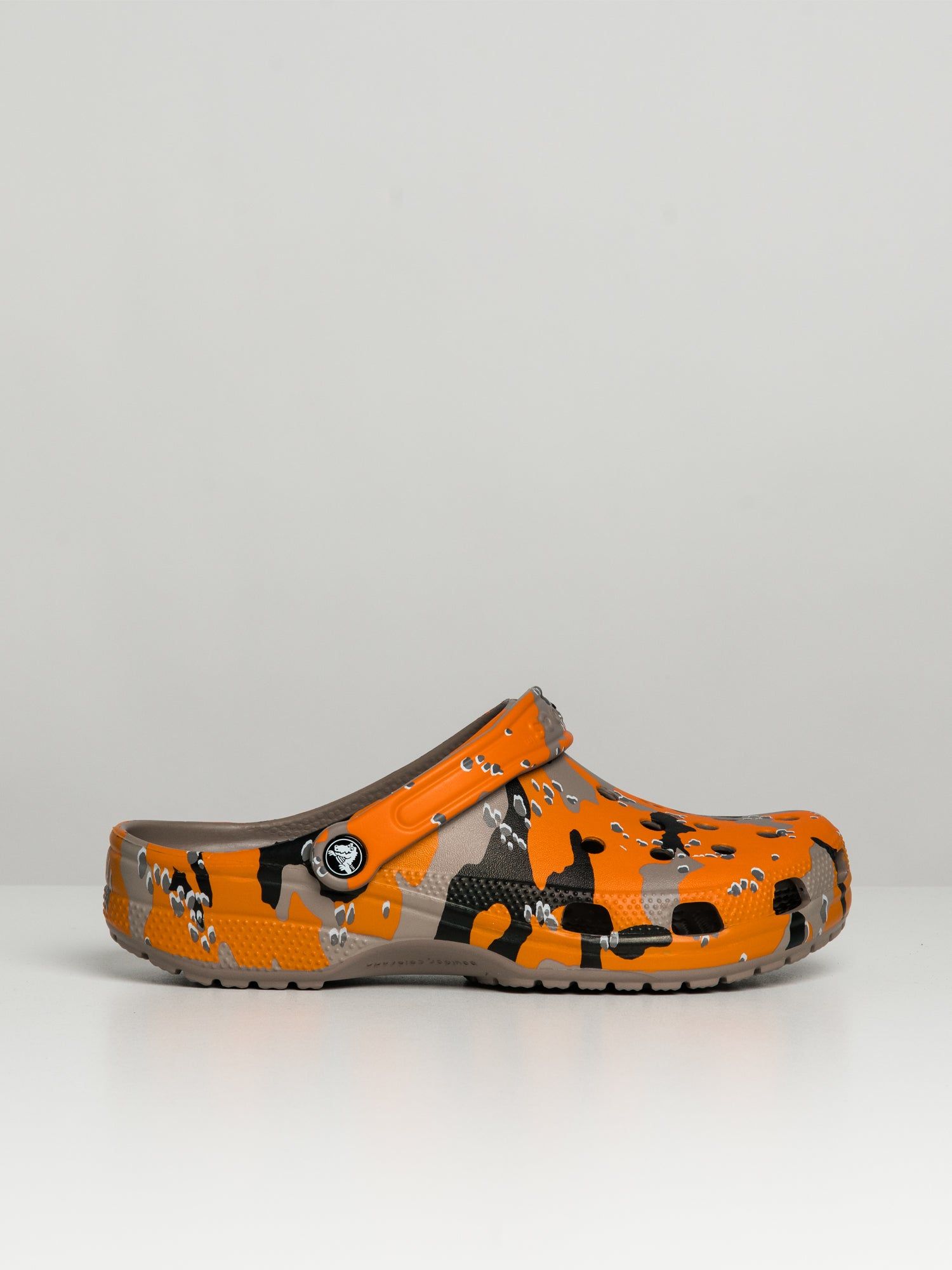 MENS CROCS CLASSIC CAMO CLOG sold by Blackwell